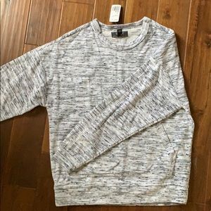 NEW Forever 21 sweater with front pocket